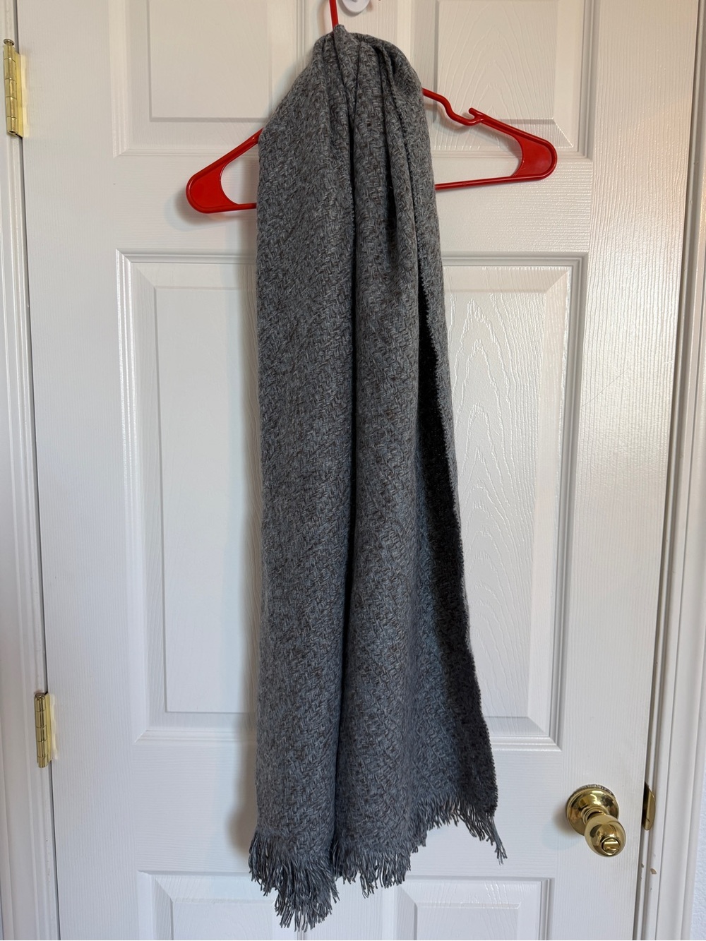 Pretty Persuasions Heather Gray Fringe Knit Scarf